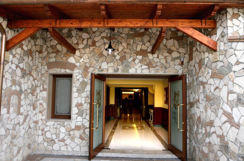 Bel Sito Hotel Due Torri Manocalzati Kültér fotó