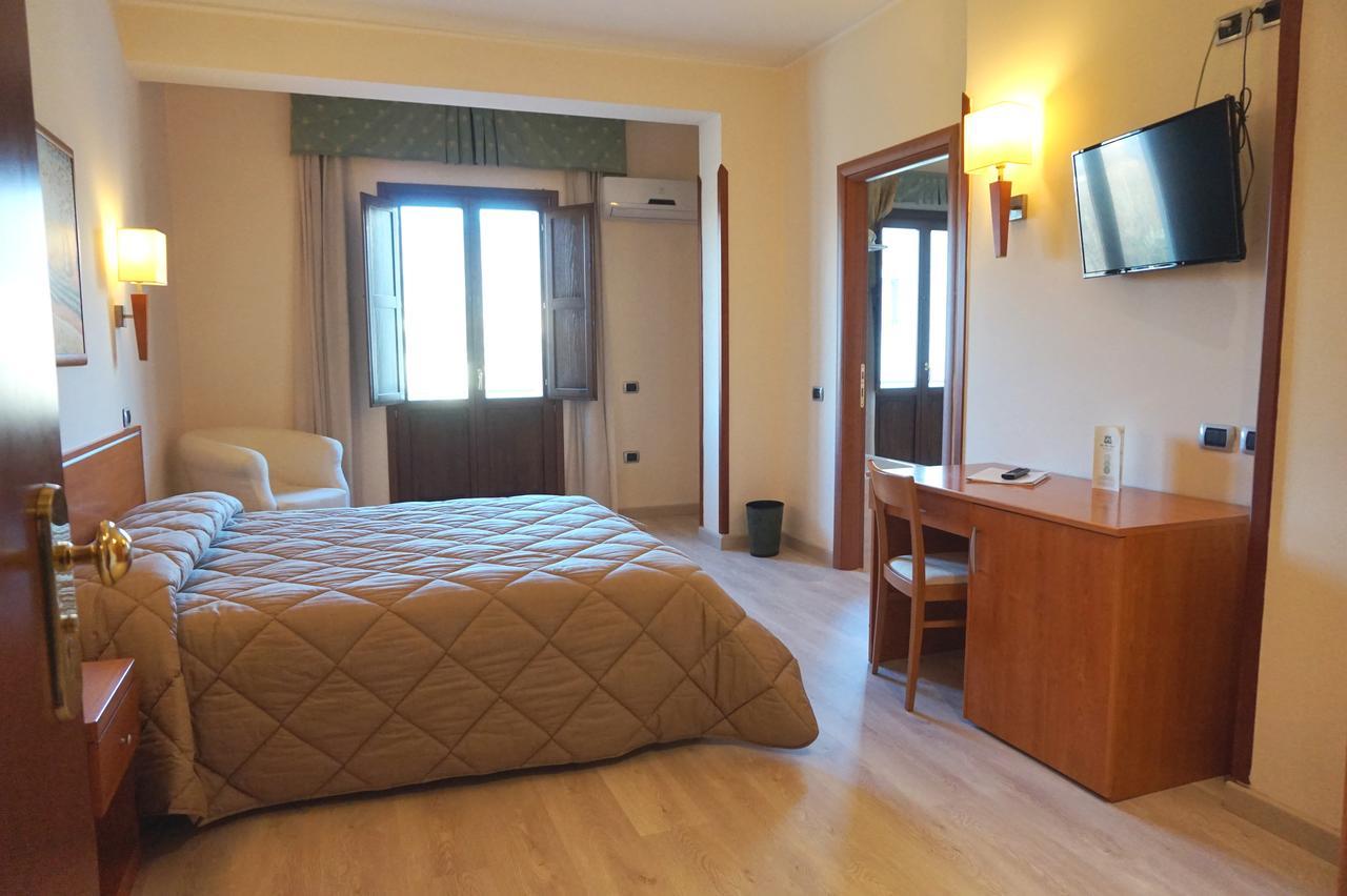 Bel Sito Hotel Due Torri Manocalzati Kültér fotó