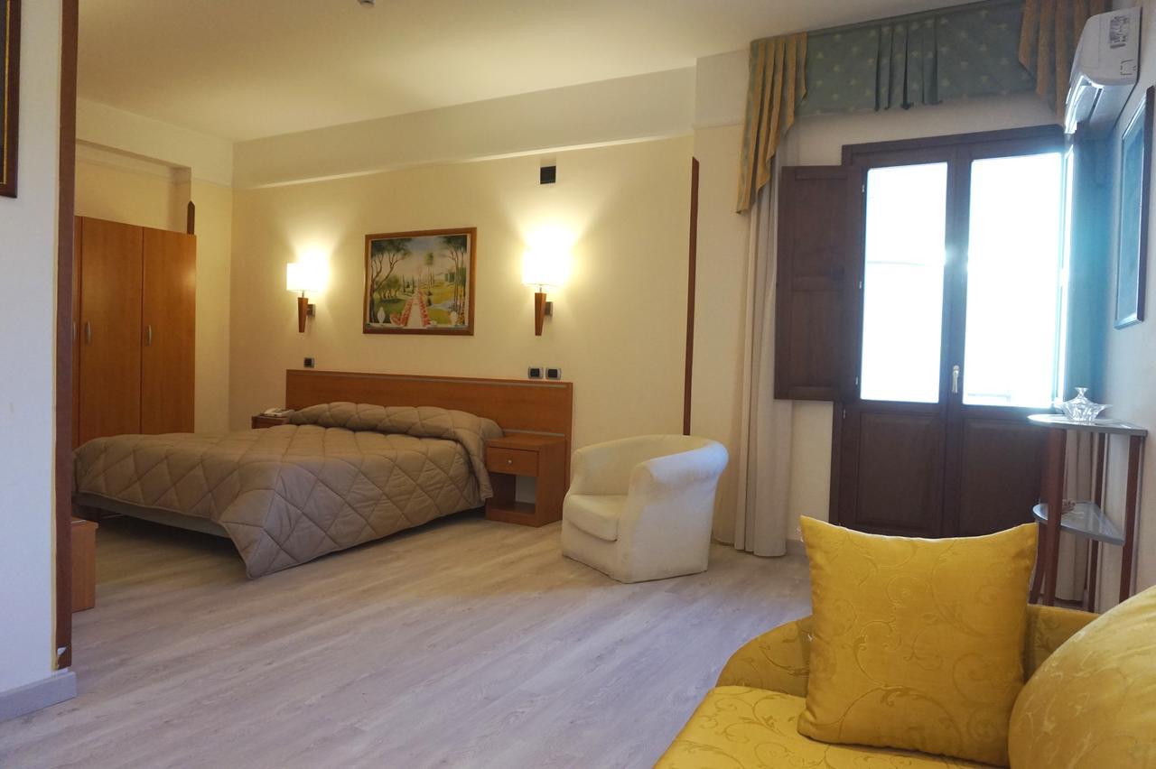 Bel Sito Hotel Due Torri Manocalzati Kültér fotó