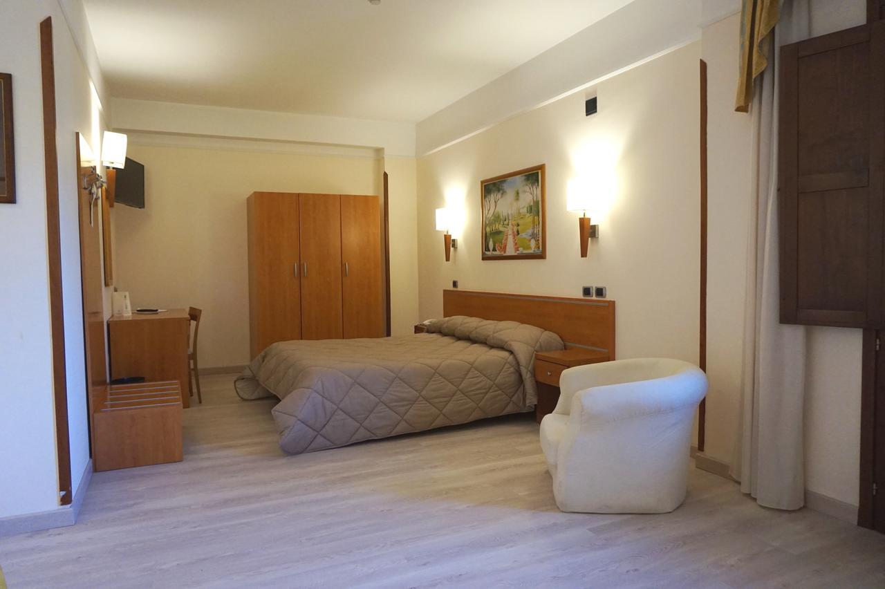 Bel Sito Hotel Due Torri Manocalzati Kültér fotó