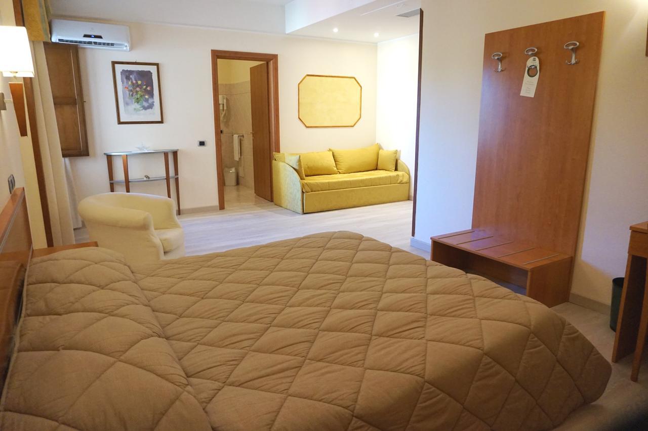 Bel Sito Hotel Due Torri Manocalzati Kültér fotó