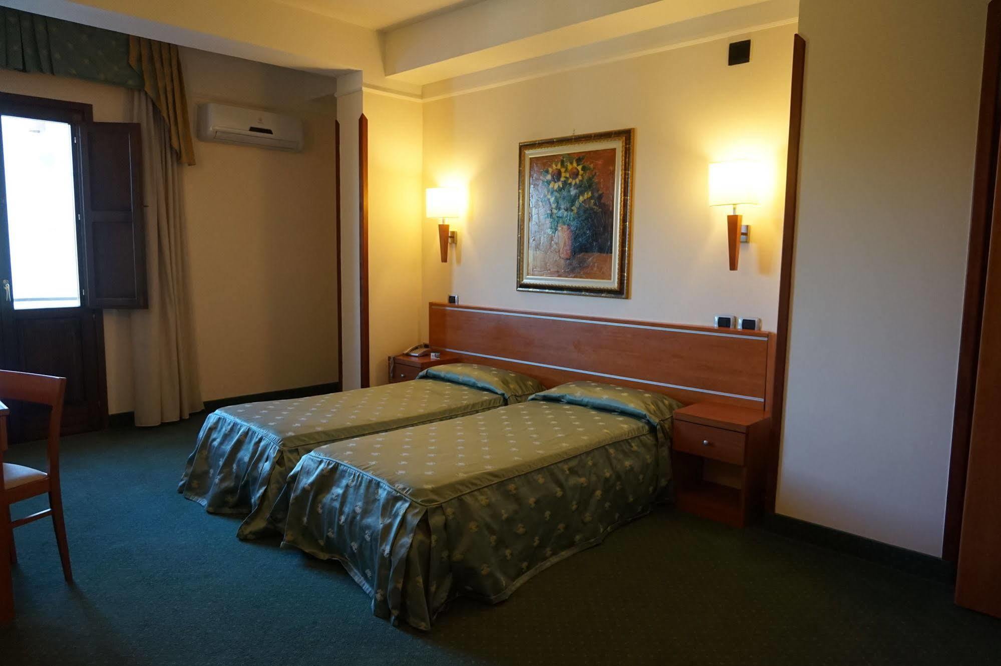 Bel Sito Hotel Due Torri Manocalzati Kültér fotó